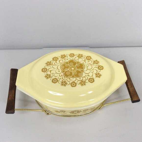 Vintage Pyrex 043 Kim Chee 1.5 QT Oval Casserole Dish with Lid Metal Wood Cradle - Picture 4 of 15